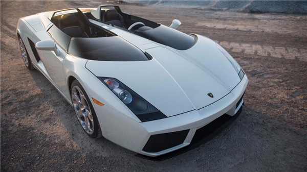  
Siêu xe Lamborghini Concept S, mẫu xe được thiết kế dựa trên huyền thoại Gallardo.