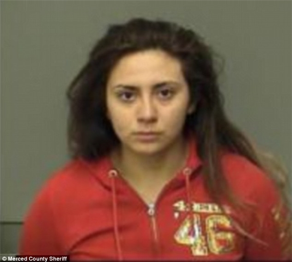 
Obdulia Sanchez, 18 tuổi, đã bị bắt và giam giữ tại nhà tù Merced Country.