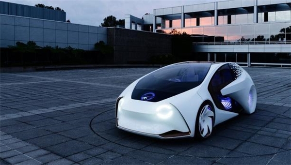 Chiếc xe thông minh có hệ thống tự lại và được gắn với trí thông minh nhân tạo được giới thiệu lần đầu tiên sẽ được thử nghiệm trên đường phố Nhật Bản vào những năm tới.