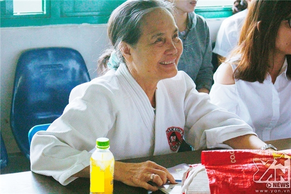 Chuyện bà tiên 70 tuổi dạy võ Aikido, miệt mài gieo phép màu cho trẻ khuyết tật