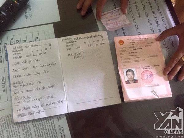 
Đội CSGT số 5 (Phòng CSGT Hà Nội) xác định thị thực của anh Ma Xiangle