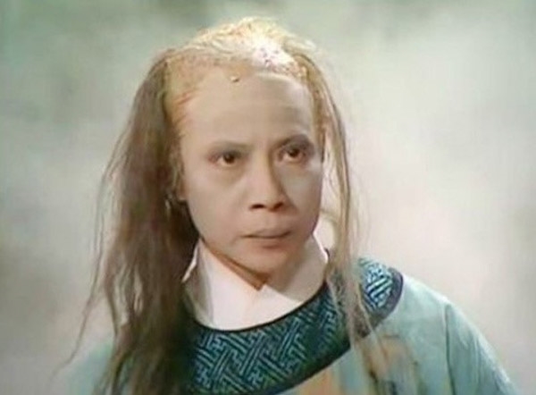 
Hình ảnh La Lan trong vai phụ nữ thâm độc Cầu Thiên Xích.