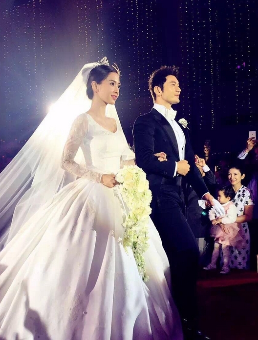 Lễ cưới của Huỳnh Hiểu Minh và Angela Baby lọt Top hôn lễ tốn kém nhất thập kỷ