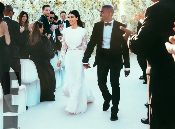 
Cặp vợ chồng lắm chiêu nhiều trò Kanye West và Kim Kardashian "tốn kém" 12 triệu USD (270 tỷ đồng) cho hôn lễ hoành tráng tại pháo đài cổ được xây dựng từ thế kỷ 16  - Forte di Belvedere ở thành phố Florence nước Pháp vào hồi tháng 5/2014.