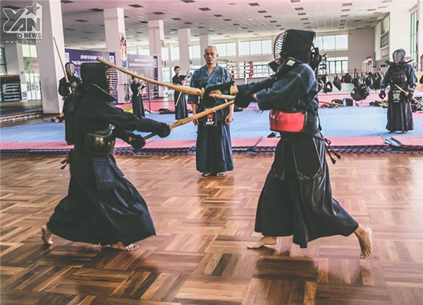 
Kendo là một bộ môn võ thuật đối kháng bắt nguồn từ các samurai. 
