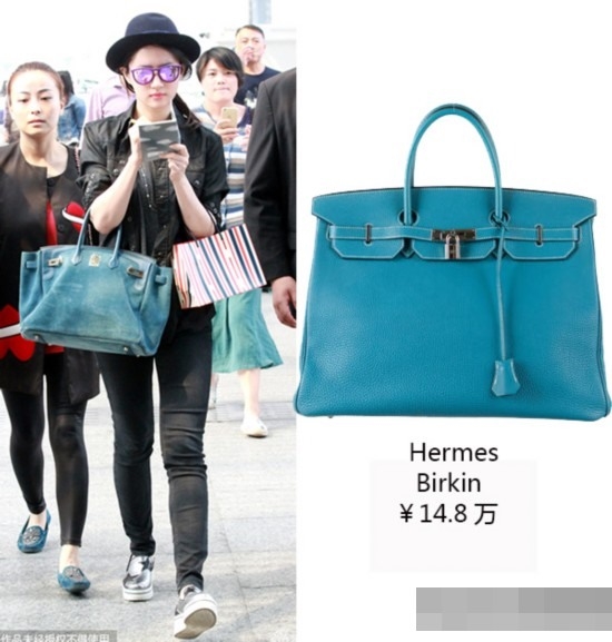 
Chiếc túi Hermes Birkin màu xanh này có giá gần 520 triệu VND.