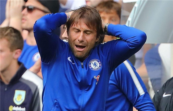 
Conte tỏ ra bất lực trước tình hình hiện tại của Chelsea.