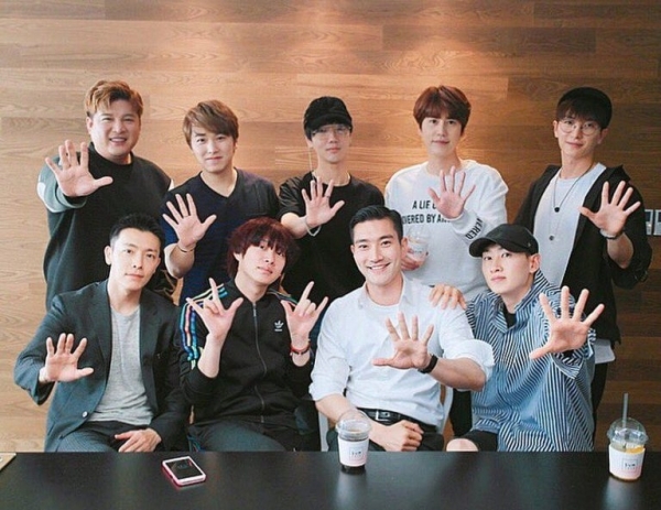 
Super Junior hiện nay cũng đang gấp rút tiến hành luyện tập để trở lại với album “hoành tráng” dành tặng các fan sau thời gian dài chờ đợi.