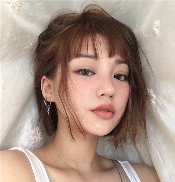 6 cô nàng ''gây bão'' mạng xã hội châu Á nhờ vẻ sexy và mong manh 