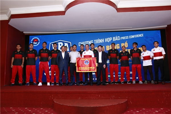 Họp báo ra mắt Giải Bóng rổ chuyên nghiệp Việt Nam - VBA 2017