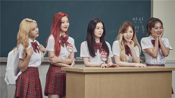 
Irene cùng Red Velvet tham gia Knowing Brothers.