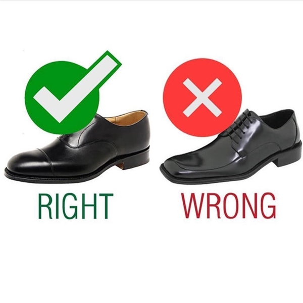 
Hãy "né" ngay các loại giày mũi vuông da bóng mà chọn cho mình mũi nhọn da trơn tạo nét sang trọng cho từng bộ vest nhé các chàng trai. Chọn giày cũng là "quy trình" quan trọng trong việc tạo nên phong cách riêng đấy.