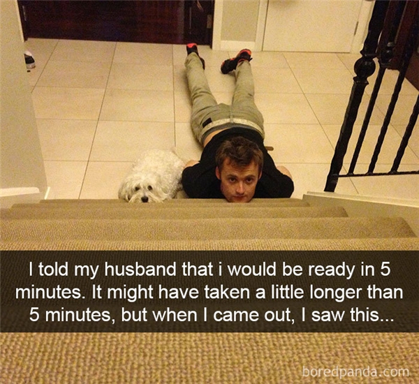 
''Tôi nói với chồng rằng hãy chờ tôi 5 phút thôi. Và thật ra nó đã lâu hơn 5 phút. Khi tôi xuống lầu, thì tôi thấy cảnh này...''