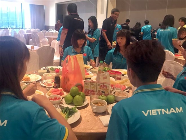 
Tại SEA Games 29, điều kiện sinh hoạt của các VĐV Việt Nam là như nhau chứ không hề có sự bạc đãi như lời đồn thổi. (Hình: Internet)