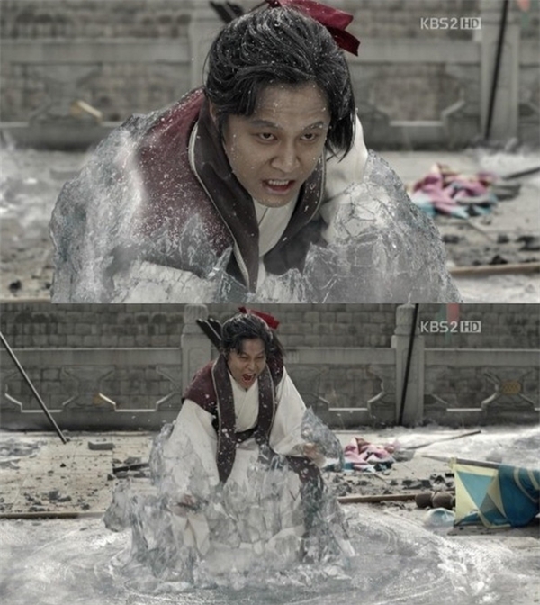 
Cảnh quay “đóng băng” của Cha Tae Hyun trong Jeon Woo Chi khiến người xem bật cười vì quá… “giả”.