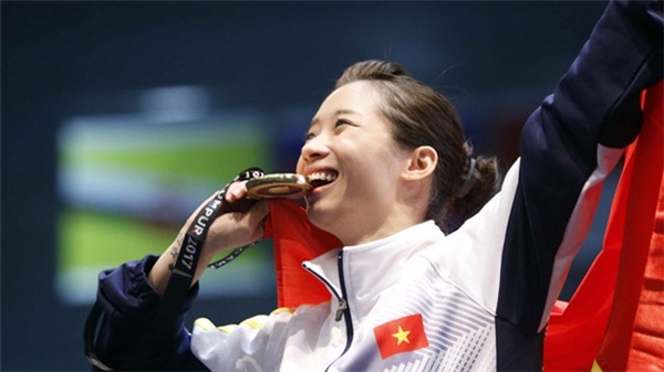 
Mới đây, người đẹp Dương Thúy Vi của môn Wushu làm nức lòng người hâm mộ khi mang về 2 HCV cho đoàn thể thao Việt Nam tại SEA Games 29.