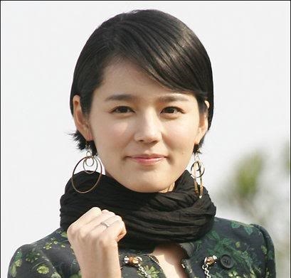 
Nhiều khán giả cho rằng do han Ga In quá nhập tâm vài vai diễn "ma nữ" của mình nên mới đứa ra những lời chỉ trích đồng nghiệp như vậy.