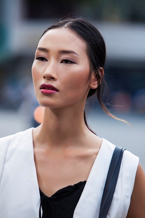
Sau chiến thắng tại Vietnam's Next Top Model 2010, Trang Khiếu đã có những bước tiến lớn trong làng thời trang và góp mặt trên nhiều sàn catwalk trong - ngoài nước. - Tin sao Viet - Tin tuc sao Viet - Scandal sao Viet - Tin tuc cua Sao - Tin cua Sao