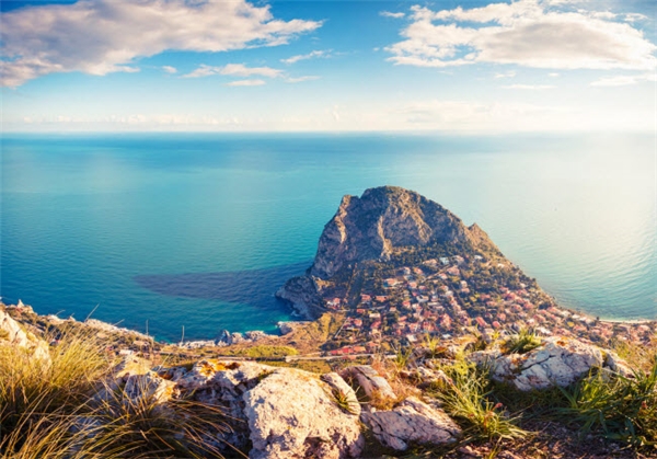 
Khung cảnh đẹp như mơ trên đảo Sicilia ở Italia.