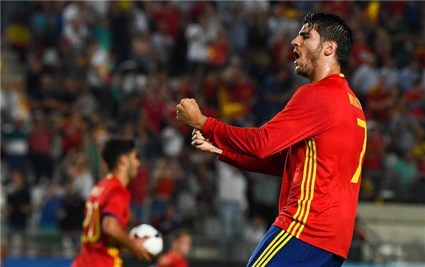 
Morata ghi bàn ấn định tỉ số cho Tây Ban Nha.