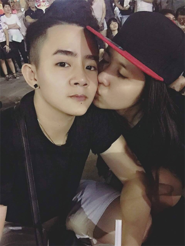 Cặp đôi song tính và chuyển giới ở Sài Gòn chia sẻ câu chuyện tình yêu đầy ngọt ngào trong 3 năm qua