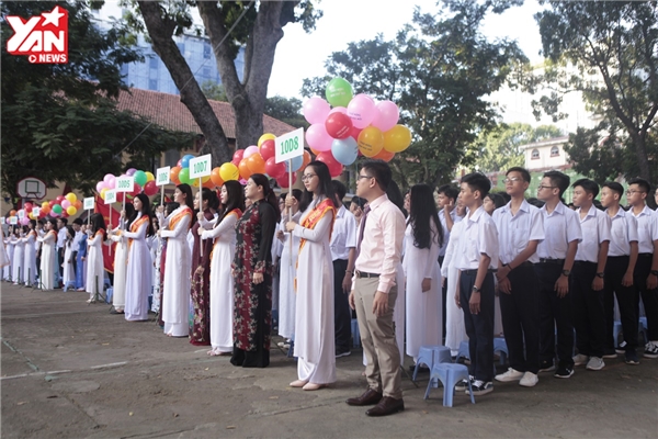 Học sinh cả nước tưng bừng lễ khai giảng năm học mới