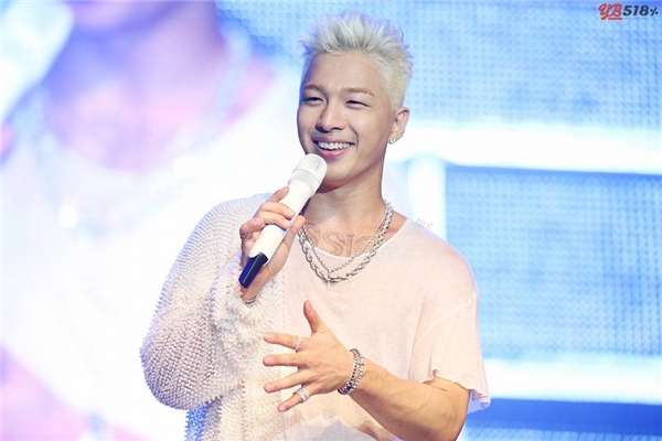 Phát sốt khi Taeyang bất ngờ “thả thính” fan Việt hẹn gặp vào một ngày không xa