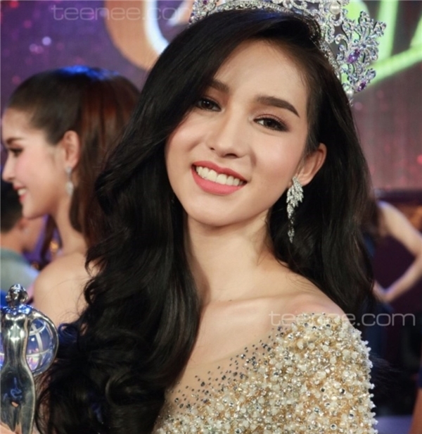 Hoa hậu chuyển giới xinh đẹp của Thái Lan bị ghẻ lạnh