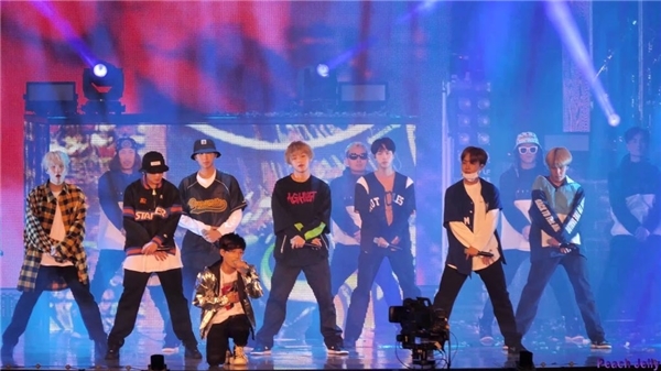 Trở thành “ông hoàng bán đĩa” Kpop, BTS khiến fan 