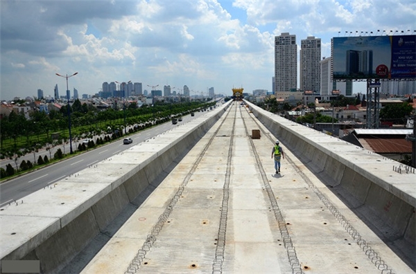 
Đến nay tuyến metro số 1 Bến Thành - Suối Tiên đã hoàn thành hơn 70% khối lượng công việc. Ảnh: Lê Quân. 