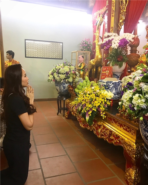 Dàn sao Việt nô nức đi cúng Tổ tại đền thờ 100 tỉ của Hoài Linh - Tin sao Viet - Tin tuc sao Viet - Scandal sao Viet - Tin tuc cua Sao - Tin cua Sao
