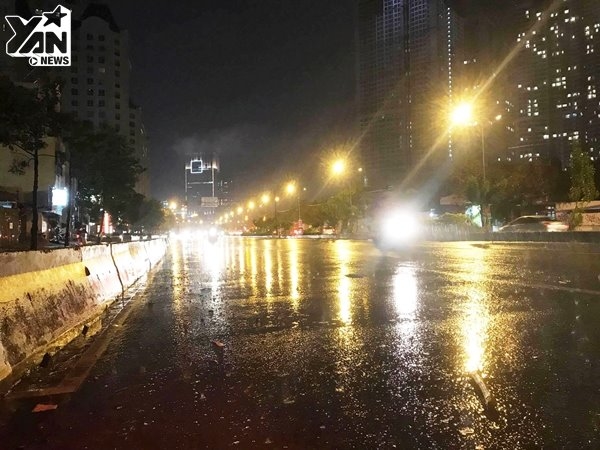Siêu máy bơm hút cạn điểm ngập nặng nhất Sài Gòn trong vòng 1 giờ