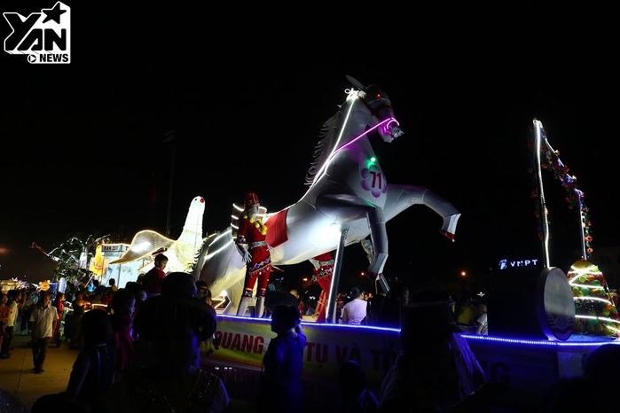 Có gì ở lễ hội Trung thu độc đáo nhất Việt Nam khiến hàng nghìn người đổ về chiêm ngưỡng?