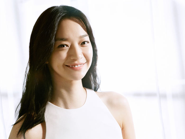 
Vẻ đẹp tinh khôi và tươi sáng của Shin Min Ah khiến nhiều người không khỏi "ngất ngây".