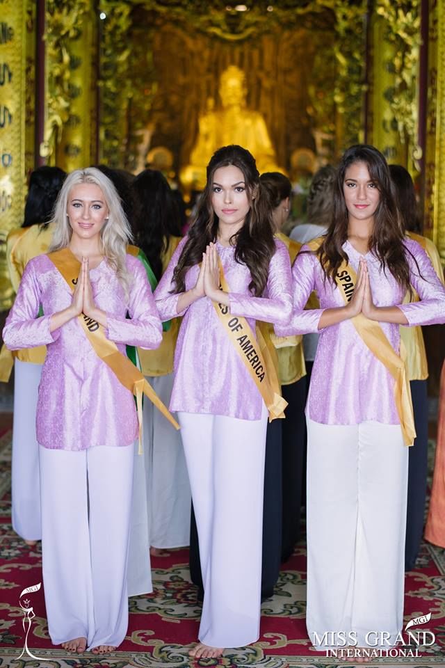 Huyền My vắng mặt, dàn thí sinh Miss Grand International nô nức diện áo bà ba đi viếng chùa