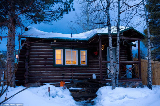 
Đối với du khách thích nhà nghỉ tại vùng hẻo lánh, ngôi nhà cổ gần hồ Grand ở bang Colorado của Mỹ là một lựa chọn lý tưởng.