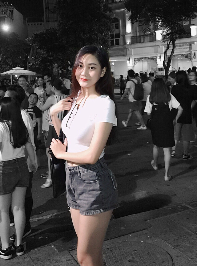  
Huyền có chiều cao 1,66m