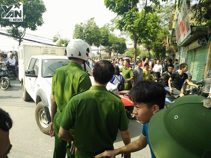 Hà Nội: Nữ y tá bị hai đối tượng dùng súng uy hiếp, giữ làm con tin đã được giải cứu thành công