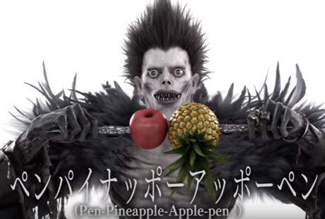 
Nguyên bản "Thần chết Ryuk" trong đoạn clip nhảy PPAP là nguồn cảm hứng cho hóa trang của Meng Meng năm nay.