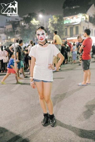 Hà Nội: Hàng trăm bé thiếu nhi tham gia lễ hội hoá trang Halloween ở phố đi bộ hồ Gươm