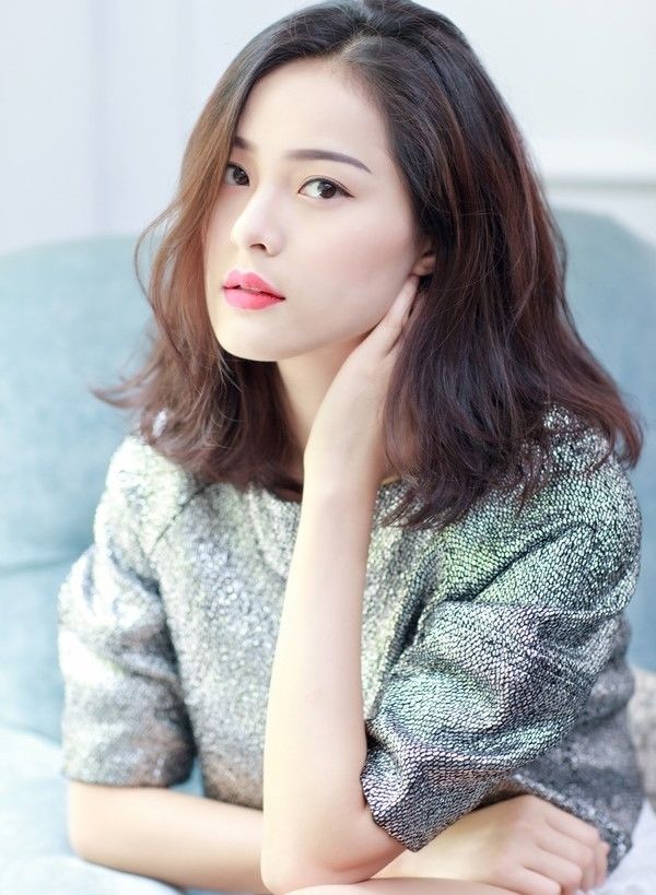 
Phạm Hạ Vy, sinh năm 1993, sống tại thành phố Hồ Chí Minh, là người mẫu kiêm diễn viên. - Tin sao Viet - Tin tuc sao Viet - Scandal sao Viet - Tin tuc cua Sao - Tin cua Sao