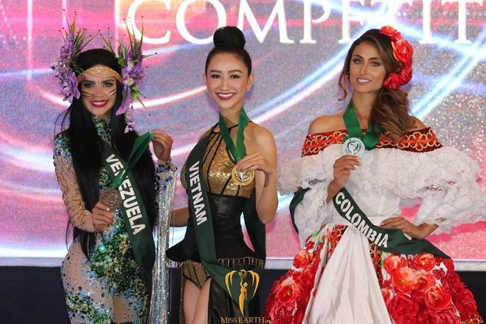 
Mới đây, trong khuôn khổ cuộc thi, vượt qua 90 thí sinh đến từ các nước, Hà Thu đại diện của Việt Nam đã xuất sắc giành được huy chương vàng phần thi Hoa hậu ảnh và chiến binh bảo vệ môi trường.