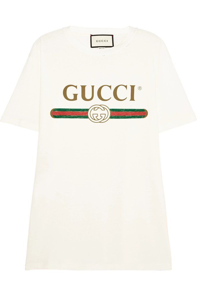 Hãy cùng ngắm nhìn hình ảnh Gucci đầy uyển chuyển và sang trọng, với các dòng sản phẩm đắt giá và có phẩm chất tuyệt đỉnh. Đừng bỏ lỡ cơ hội để chiêm ngưỡng những thiết kế đẳng cấp của Gucci nhé!