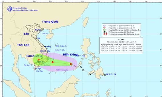 
Hồi 13 giờ, vị trí tâm bão cách bờ biển các tỉnh Khánh Hòa - Ninh Thuận - Bình Thuận khoảng 450 km về phía Đông. (Ảnh: Trung tâm dự báo KTTVTW)