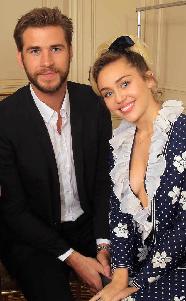 Miley Cyrus bức xúc khi bị nghi ngờ mang thai con đầu lòng với Liam