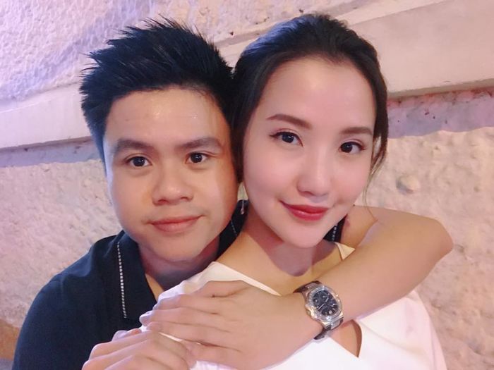 Thiếu gia Phan Thành không ngần ngại đăng ảnh ngọt ngào với bạn gái mới Xuân Thảo