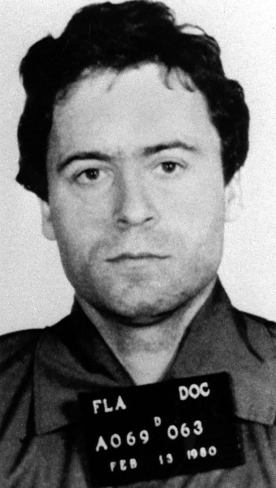 
Ted Bundy từ năm 1973 đến năm 1978 đã gây ra 30 vụ mưu sát
