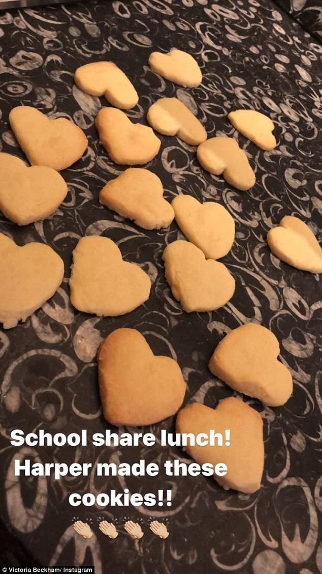 
Những chiếc bánh cookie do chính Harper làm tặng cho bố mẹ.