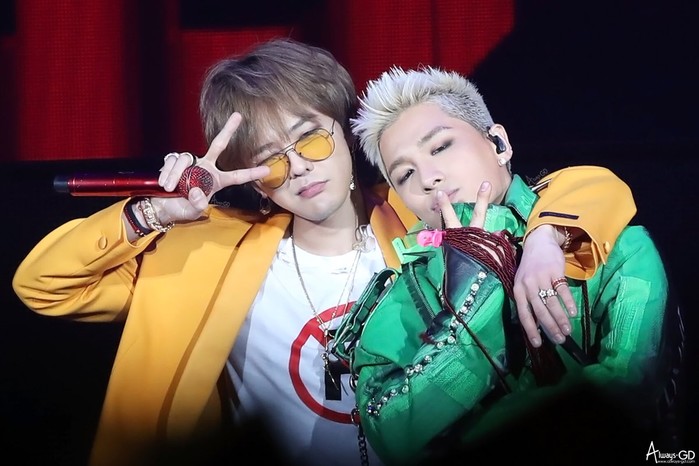 
Theo một nguồn thông tin thì đôi bạn thân G-Dragon và Taeyang sẽ nhập ngũ vào nữa đầu năm sau.