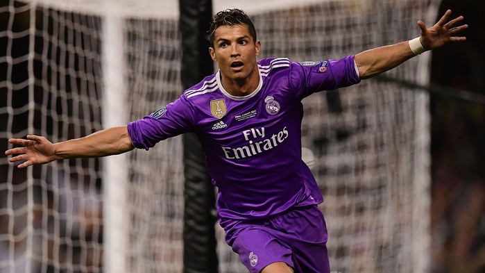 
Siêu sao Cristiano Ronaldo là đầu tàu trong những thành công của đội bóng Hoàng gia Tây Ban Nha...